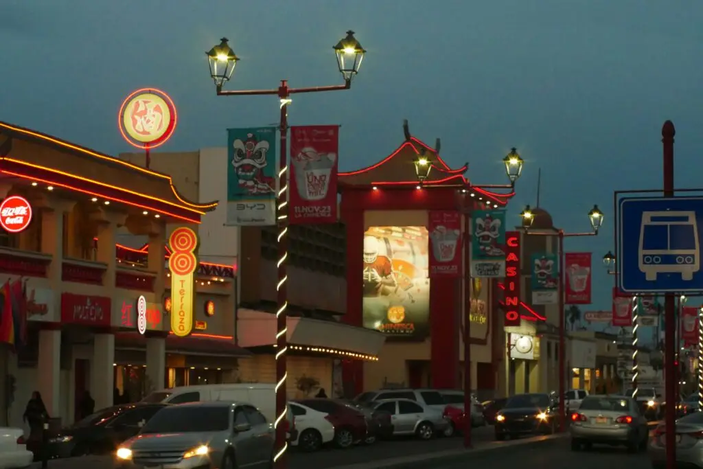 Mexicali es un oasis de fortaleza y sabor, donde el espíritu cachanilla brilla con orgullo bajo el sol del desierto.