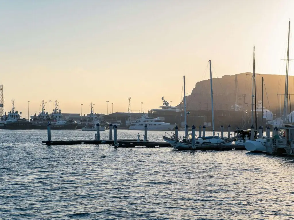 Ensenada, Baja California, paisajes, gastronomía y ruta del vino.