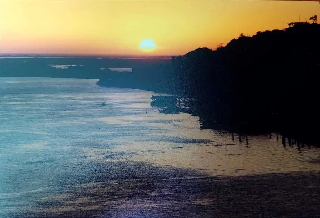 Bahía de Topolobampo cerca de Los Mochis, Sinaloa, conocida por su puerto y el tren del Chepe.